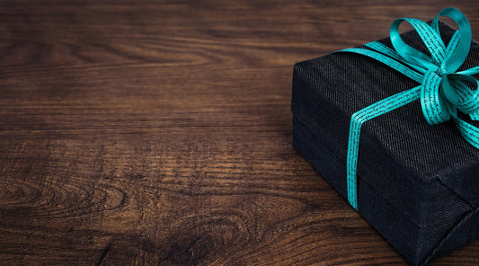 The Heartfelt Gift Guide: How to Choose Gifts That Truly Matter (Meaningful Gift Ideas)
