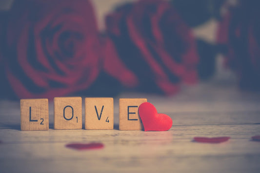 Romantic Gifts for Her That Say “I Love You”: The Ultimate Guide